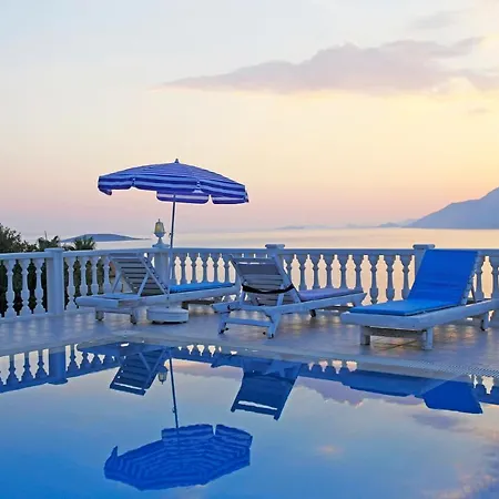 Aparthotel Muhtesem Deniz Manzarali Agac Ev Kas